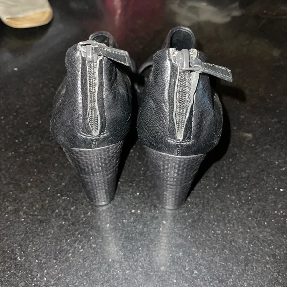 Cole Haan  Wedge Sandals - Picture 3 of 7